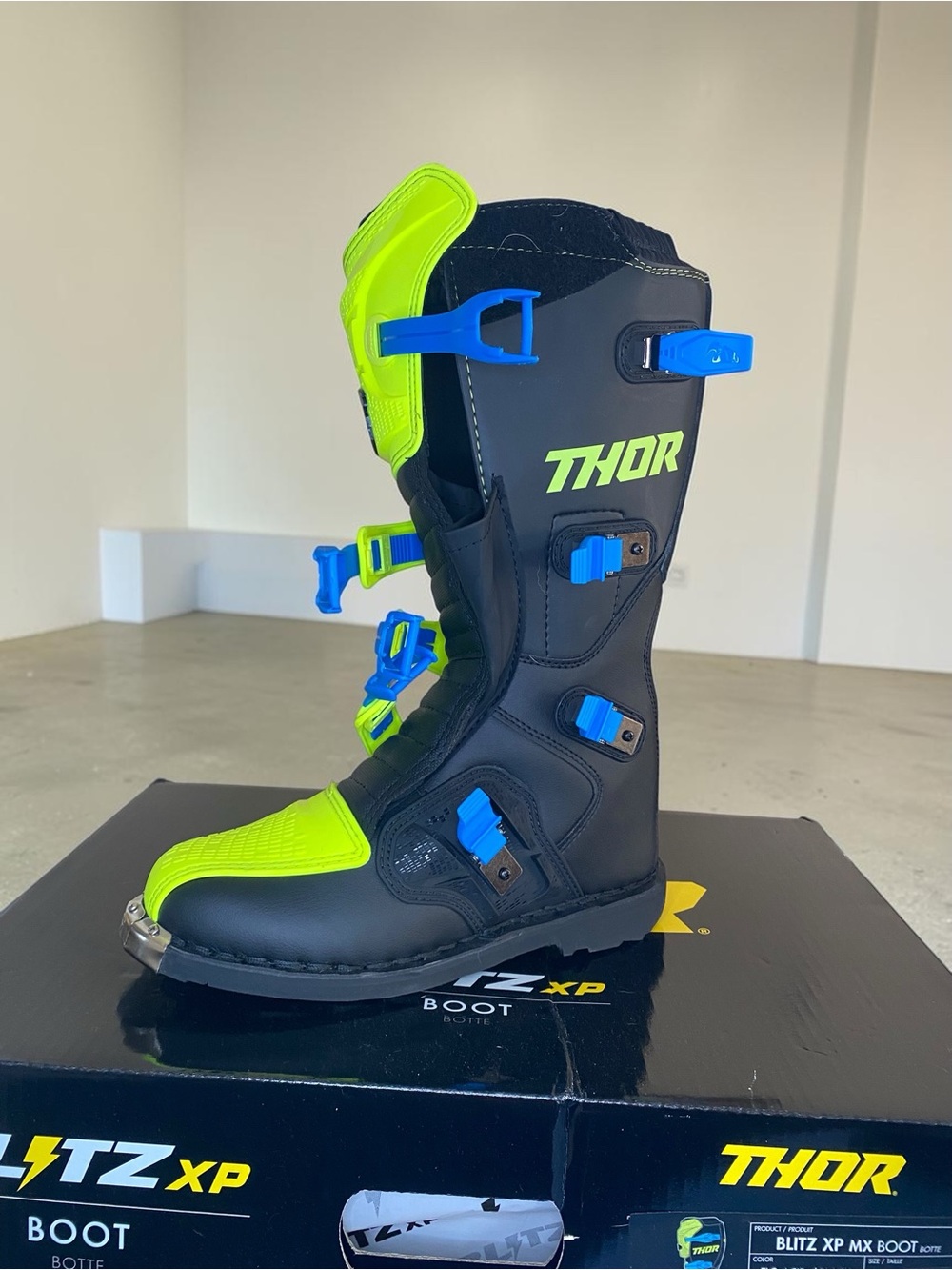 THOR Blitz XP MX Boot